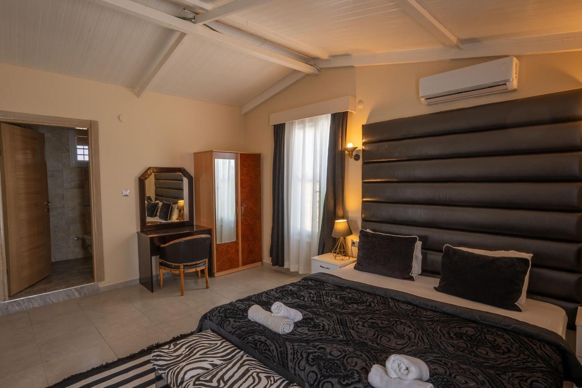 Simlarda Country Club Ayvalik Villa Exterior photo