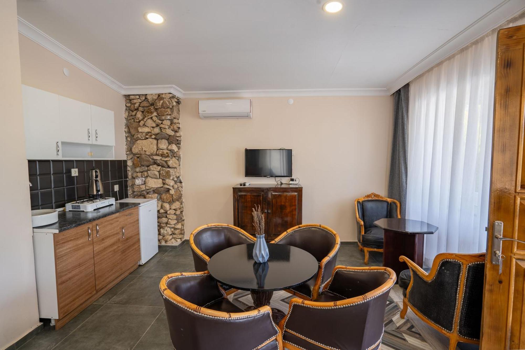 Simlarda Country Club Ayvalik Villa Exterior photo
